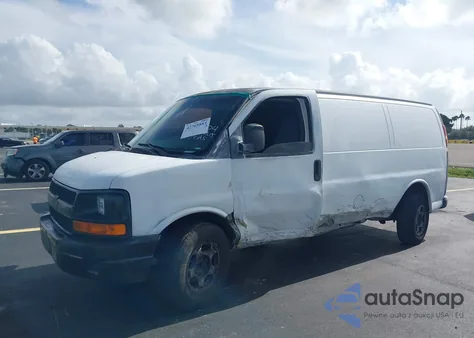 2003 Chevrolet Express G1500 from USA, damaged, VIN 1GCEG15X031140674